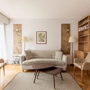 Eiffel Tower - 2br With Balcony - Cityapartmentstay Apartment Paris